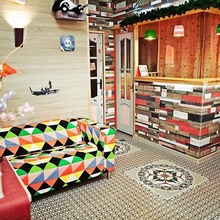 Prival Hostel โนโวรอสซีสค์ ภายนอก รูปภาพ